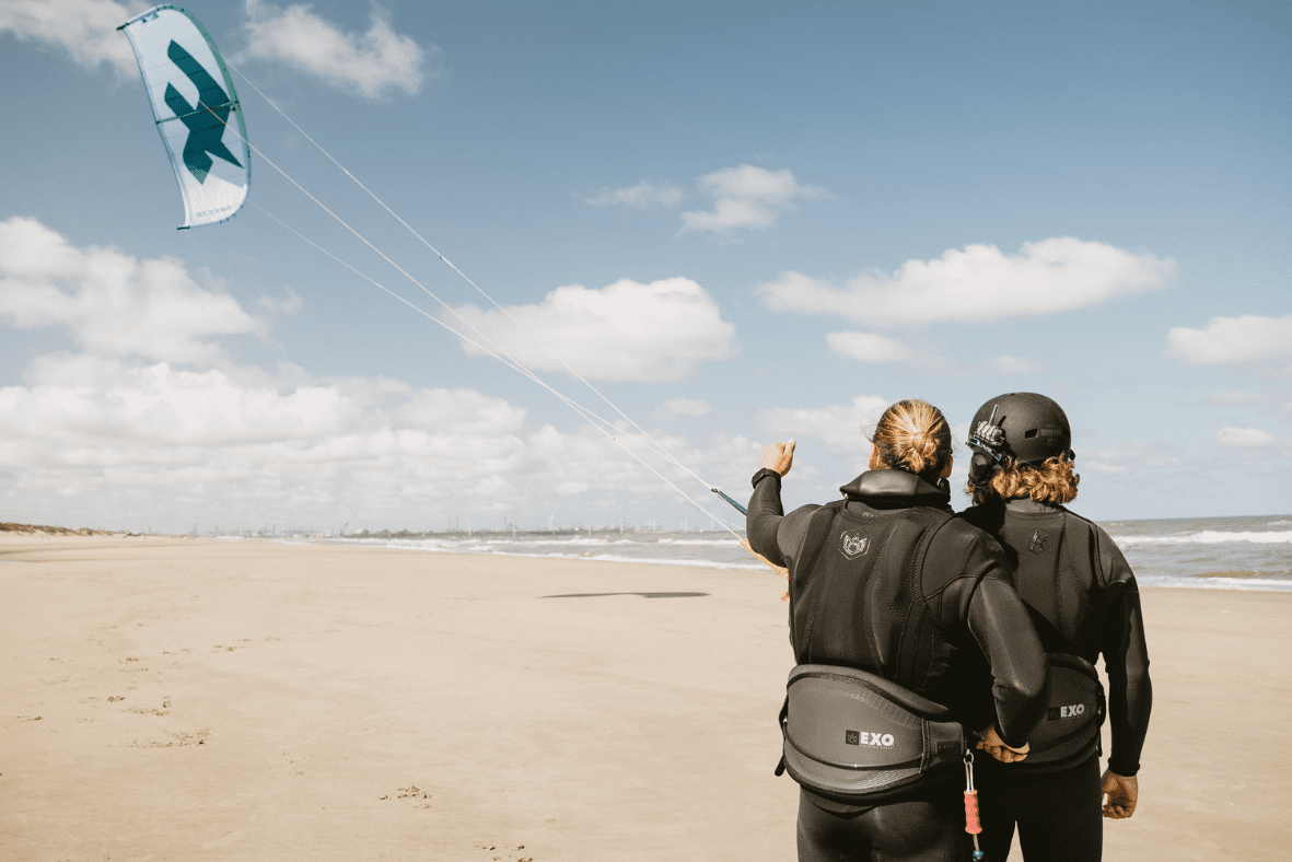 AKQA Beach | (kite)surfen